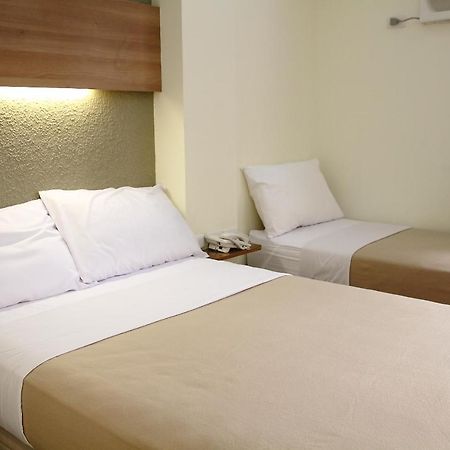 The Center Suites Cebu Exterior foto