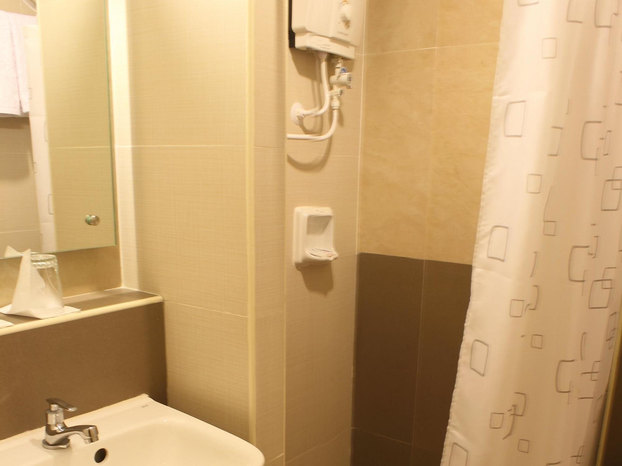 The Center Suites Cebu Exterior foto