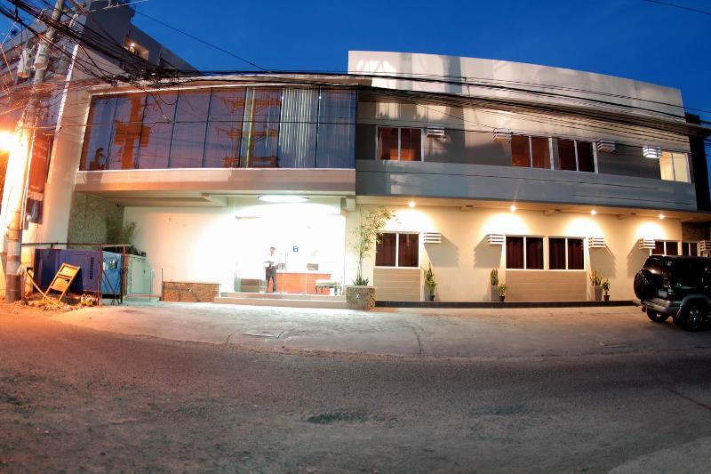 The Center Suites Cebu Exterior foto