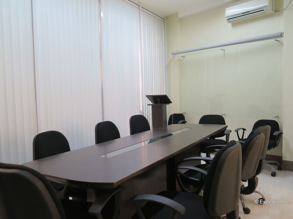 The Center Suites Cebu Exterior foto