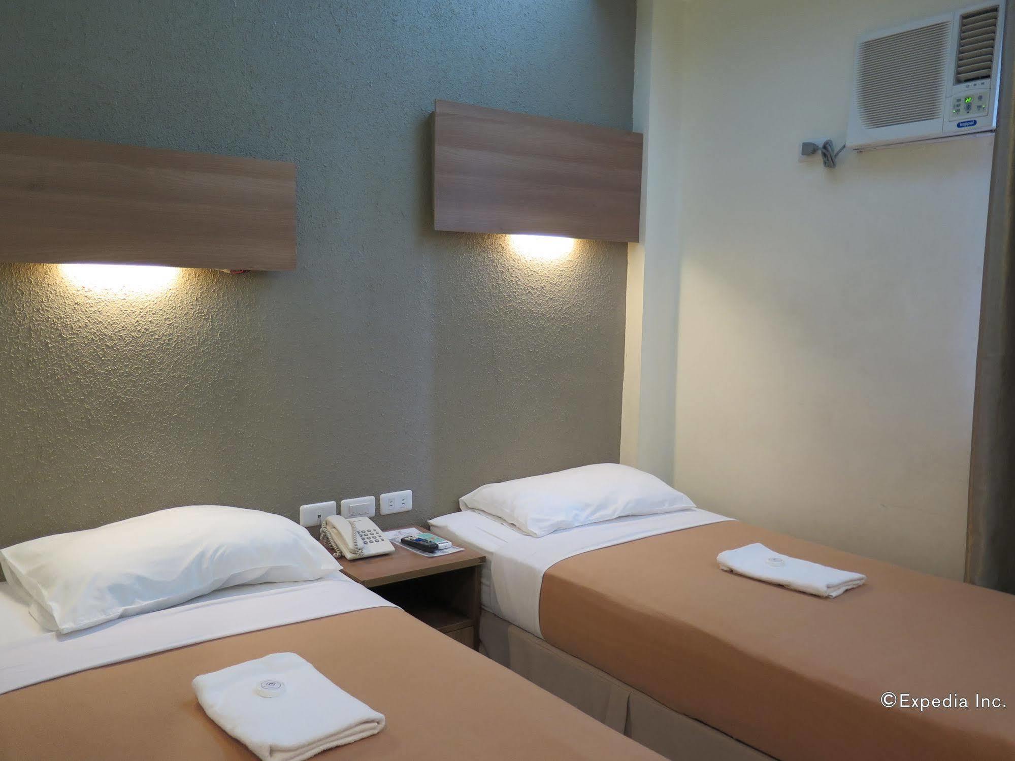 The Center Suites Cebu Exterior foto