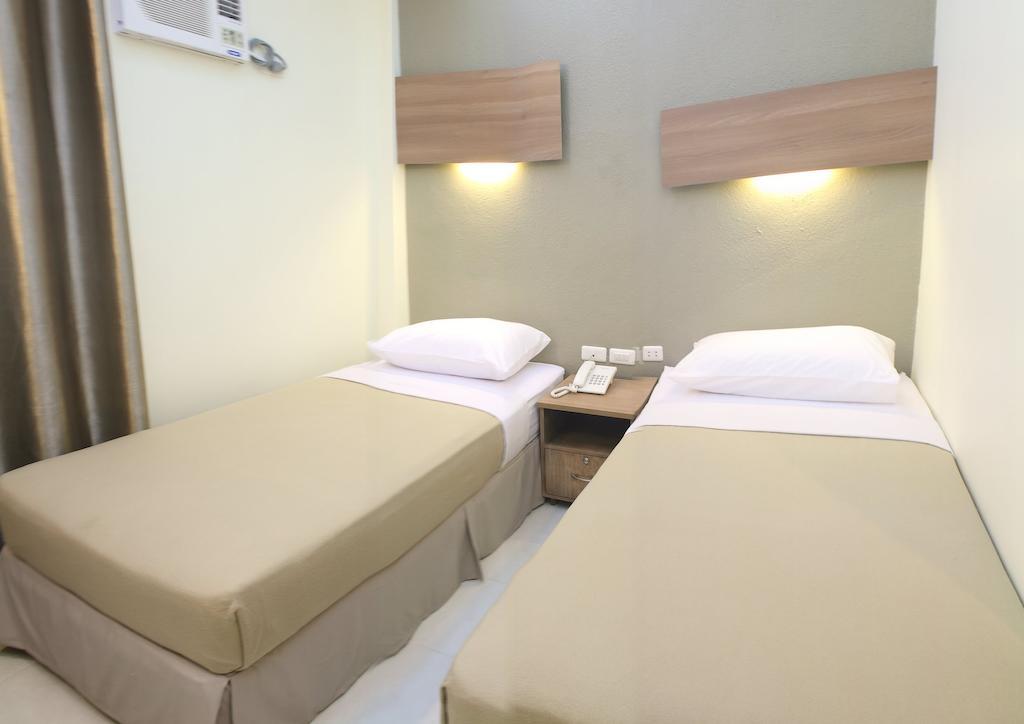 The Center Suites Cebu Exterior foto